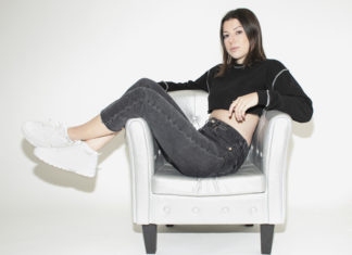 ellie d – Thinking Forward and Looking Back Through Music